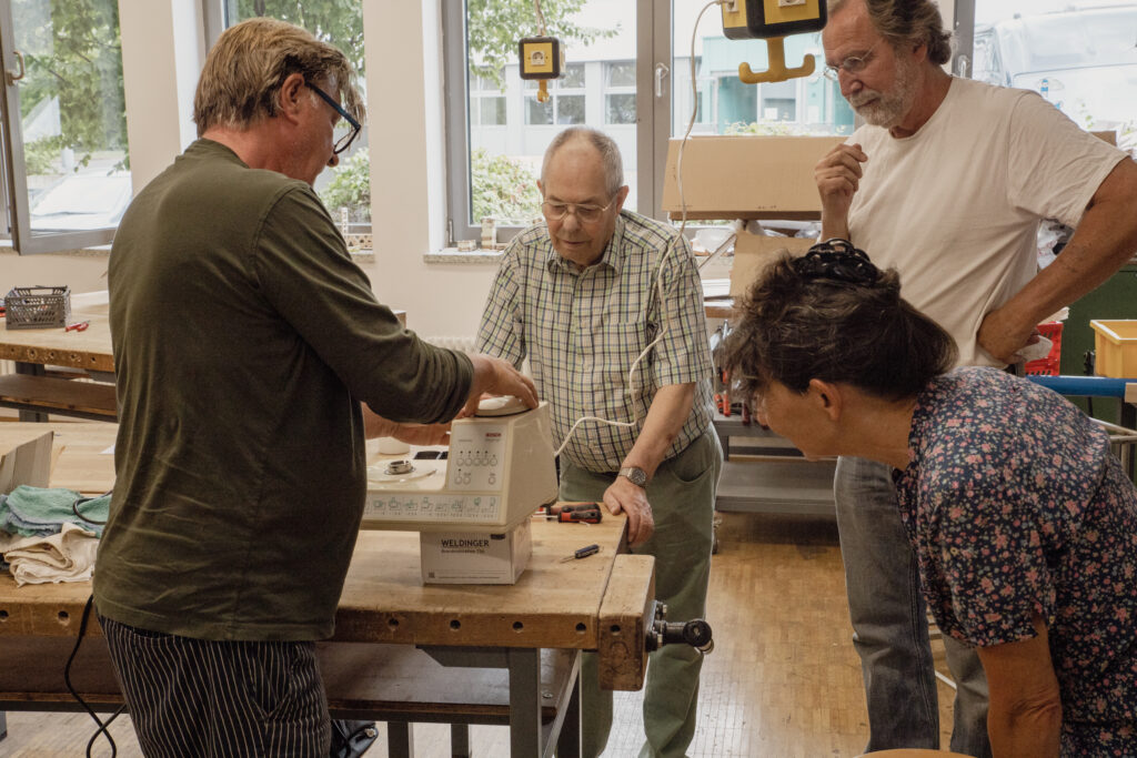 Das Ka!serliche Repair- und Näh-Café findet wieder am Montag, 16. September im Technikraum der Ricarda-Huch-Realschule statt, Foto: Karsten Wickern